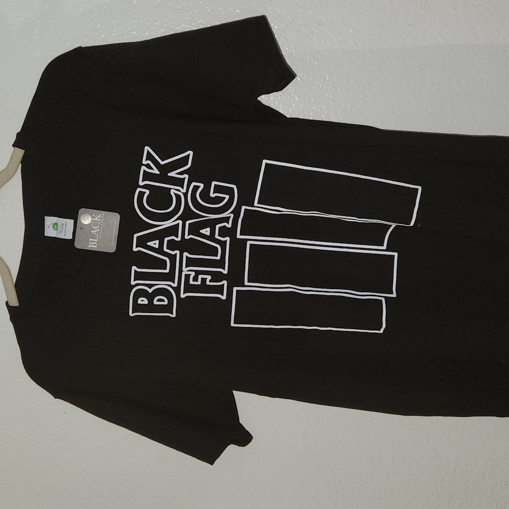 Black Flag Black t-shirt